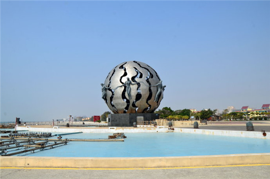 �������@ �V������������