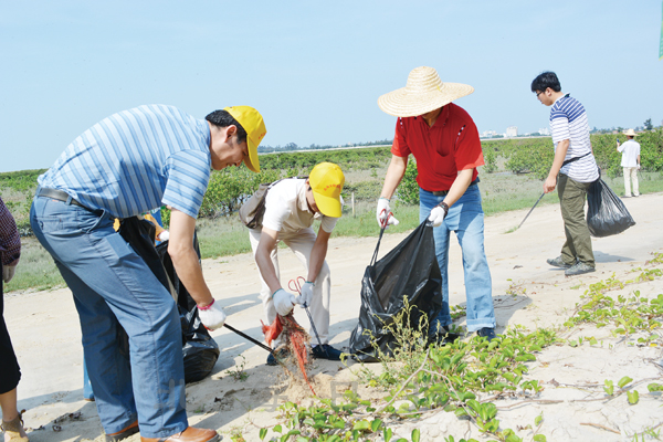 �������V������������