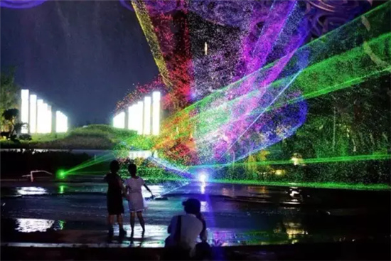 �����������V������������