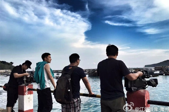 �����������V������������