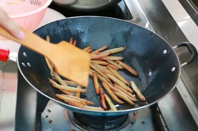 �������V������������