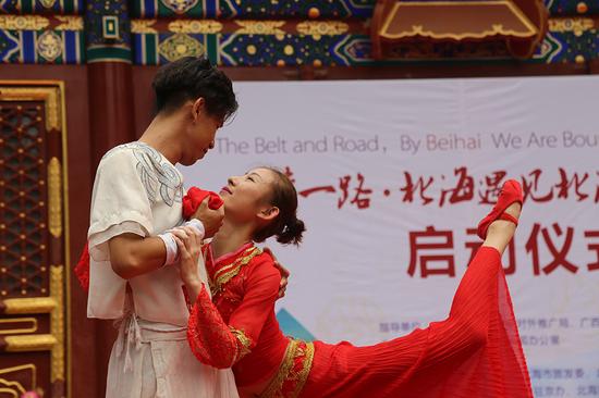 �����������V������������