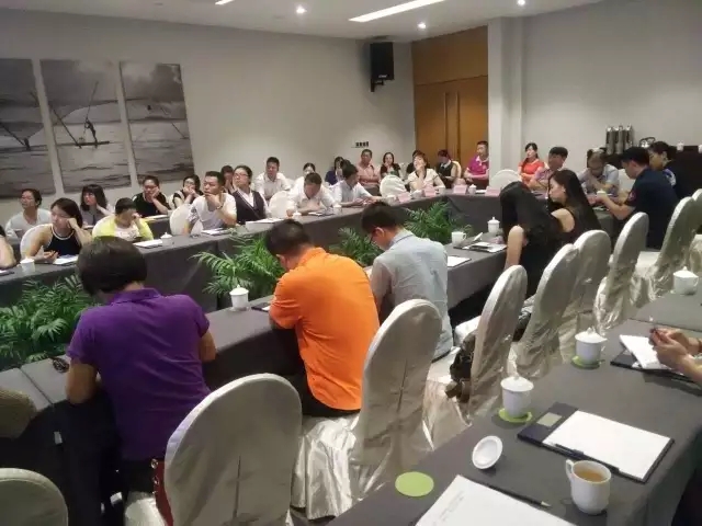 �������F�(y��ng)���V������������