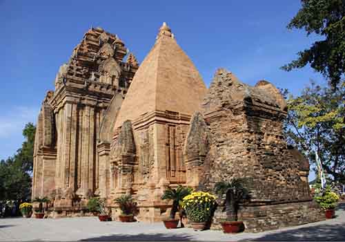 ����Ů��R